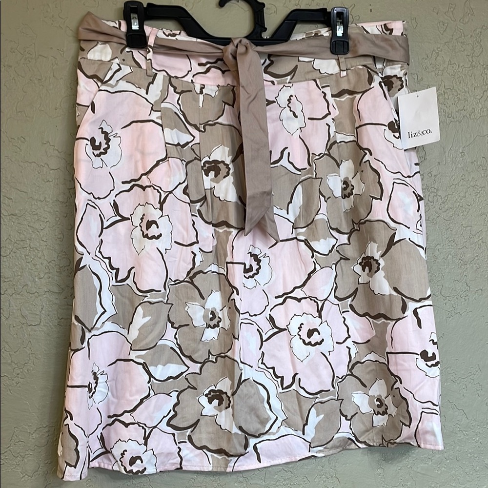 Liz & Co. Floral Pencil Skirt in Pink and Tan